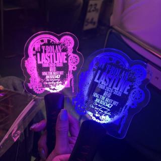 8月10日(月)東京：日本武道館：もうずっとT-BOLANロスです。20代の時に一度だけライブに行きました。そして一昨年30年振りに滋賀公演に参戦してあの頃を思い出しファンクラブに入会♡30年以上経っても一緒に歌える自分にびっくり！そしてラストツアーは4回参戦し最後は武道館！T-BOLANに会いたいです♡
