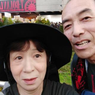 8月10日(月)東京：日本武道館：武道館ライブ夫婦で参加しました。今まで以上に盛り上がり、また涙があふれる場面もあって最高に感動しました。嵐士さんのこれで終わりじゃないという言葉うれしかったです。なにか新しいことが始まりそうなので今後も期待しています。T-BOLANのファンでよかった。T-BOLANは永遠です！！