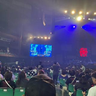 8月10日(月)東京：日本武道館：今回のツアー、長野、渋川、ラスト武道館と主人や家族と参加できて、そして息子達に本物のT-BOLANを見せることができて本当に良かったです。ラストと言いながら不思議と涙は出ず、きっとなにかあると思いながら楽しんだ武道館、、、ほらね、やっぱり！T-BOLANを嵐士を信じてて良かった！2年後、楽しみに待ってます！元気で会いましょう！