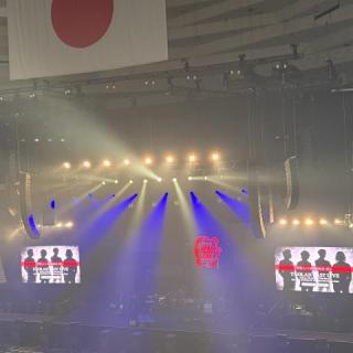 8月10日(月)東京：日本武道館：日本武道館、夢のような時間でした。あの場所に居れたことに感謝。会場がひとつになり綺麗で熱くて温かい、T-BOLANの愛がいっぱいでした。ラストというのが寂しくて、でも楽しくて幸せで。本当にありがとうございました。これからもずっとT-BOLANを応援しています。