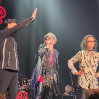 9月13日(土)千葉:市川市文化会館 大ホール:2025年9月13日最高のライブをありがとう御座いました!上野さんが最後までステージでパフォーマンスをしてる勇姿をしっかり目に焼き付けました!本当に本当にありがとう!嵐士さんの歌声に笑顔!五味さんのかっこいいギター!いつまでもT-BOLANでい続けてください!T-BOLAN最高!