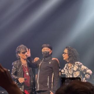 9月19日(金)岡山：岡山芸術創造劇場 ハレノワ 大劇場：最高の時間をありがとうございました‼️
開場前からウルウルでした🥹
嵐士さんの「上野がライブでみんなに会えるのが1番力になるって言うんだよ」って言葉でさらにウルウル。
こちらこそです。
いつも幸せをありがとうございます✨
T-BOLAN, forever❤️