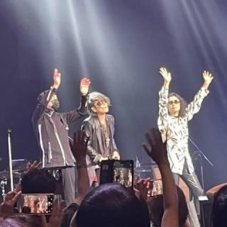 9月13日(土)千葉：市川市文化会館 大ホール：いよいよ始まりました！
市川からスタート
上野コールが鳴り止まない
温かいライブでした