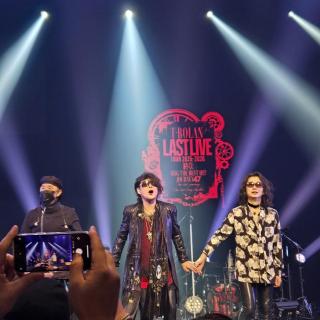 10月11日(土)福井：敦賀市民文化センター：敦賀ライブ✨
世界を変えるような心沸き上がるパワーあふれるライブでした👏ありがとうございます👏
人として、大切にしたい心を改めて感じさせていただきました✨
愛の波紋を拡げ、T-BOLAN から紡がれる人・もの・ことを大切にして生きていきます🌍️✨