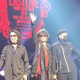 10月18日(土)埼玉：狭山市市民会館 大ホール：こんなにステキで愛に溢れたT-BOLAN 最高です❤通路側だったので嵐士さんとハイタッチできたのも良い思い出❤最後マイク握って歌ってくれた嵐士さんに感激しました❤