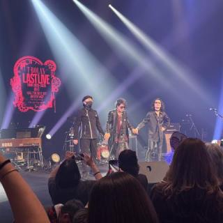 11月24日(月・祝)神奈川：カルッツかわさき：嵐士さんから、川崎でのパン屋の秘話聞けて面白かったです！ゲームセンターでは、嵐士さんの得意顔が良かったなー。何やっても得意なんだな！
まだまだコンサートは続くので、みんなで体調気をつけながら楽しみに日々頑張りましょーう！
T-BOLAN最高だー！