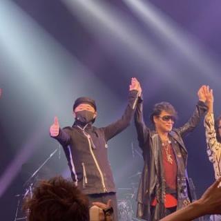 11月3日(月・祝)新潟：新潟県民会館 大ホール：初めての新潟県まで6時間位…？またワクワクドキドキのT-BOLANに会いに行く旅♪
旅の始まりに大きな虹に出会えたり☆嬉しいなぁと思っているとまた嬉しいことが起こります☆

T-BOLANにまた会いに来れたことに感謝です。上野さんのめっちゃ近くのお席だったのでずっと上野さんのかっこいい姿を見せていただきました♡

会いに来るたびにパワーアップしてる上野さん！本当にすごいなぁと思っています。また励のチカラをもらってきました。
嵐士さんは棚橋さんのお話をされていて、きっとどこかに来てくれてるんだろうなぁと思っていました。
幸せな時間をいっぱいありがとうございました♡