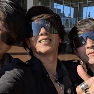 11月24日(月・祝)神奈川：カルッツかわさき：ライブ中も３人固まって居たから
きっとステージで笑ってたんじゃないかな⁉️
好きが暴走して３人こんななったよ（笑）