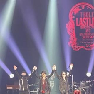 12月13日(土)山形：シェルターなんようホール 大ホール：約30年ぶりのライブ参戦。幸せいっぱいの時間を過ごせました♪
アンコールの時に嵐士が客席に降りてきた時に握ってくれた私の左手。嵐士の匂いが移ってしばらく洗えませんでした。
最高な思い出をありがとうございました♡