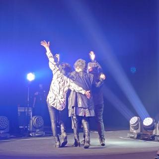 11月29日(土)秋田：あきた芸術劇場ミルハス 大ホール：最前列ど真ん中本当に楽しいライヴでした！
中学時代に好きだったT-BOLAN続けてくれてありがとう！