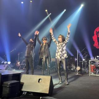 12月20日(土)青森：SG GROUP ホールはちのへ（八戸市公会堂大ホール）：愛のために　愛の中で
会場大合唱！凄く良かった😁
