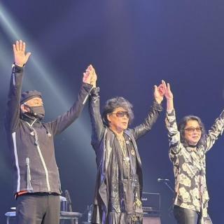 1月12日(月・祝)長野：長野市芸術館メインホール：楽しみにしていた地元公演。長野に来てくれてありがとうございました！みんなT-BOLANに会えて嬉しいからすごく盛り上がりました♥嵐士さんが「長野」って言ってくれるのも、長野のエピソードを楽しそうにお話されてるのも嬉しかったです。とても楽しくてT-BOLANと同じ時間を過ごせて幸せでいっぱいです♥最高のライブでした！