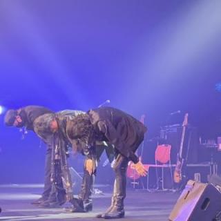 12月13日(土)山形：シェルターなんようホール 大ホール：こんなにも深々と頭を下げていただき、こちらこそ毎回熱いライブをありがとうございます♪
t-bolan初の山形だそうですが、私も初山形でした。アンコールで、あの曲のイントロが流れると皆んなが待ちに待っていたという感情が会場に大きく響き渡りました。あんなに大きなどよめきを皆んなと共有できて胸がいっぱい、感無量でした🥹t-bolan最高❤