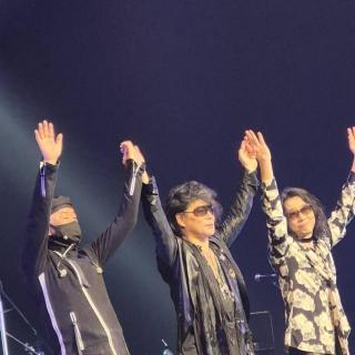 1月12日(月・祝)長野：長野市芸術館メインホール：2026年のT活は長野から参戦♪
登場するなり両手で皆んなの声援に応えてくれる上野さんから力強いパワーを感じることが出来ました。真っ直ぐ客席を見つめている姿に感動‼️
私の大好きなLovi’nYouを五味さんとのアコースティックで聴かせてくれる嵐士さんの歌声に毎回聞き惚れています。バラードが終わったときの2人のハイタッチの笑顔が素敵😍👍
今回もエネルギー満タンにさせてもらい、幸せな時間をありがとうございました🥰

