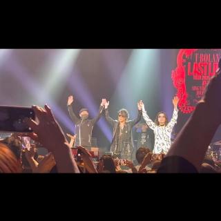 1月18日(日)山口：下関市民会館：あっという間の時間だったけど確実に沢山の感動が残っています　
T-BOLANの思いそして会場みんなの思い
がひとつになって魂が揺さぶられっぱなし
楽しいのに何故か涙が…複雑な感情
 嵐士さん、五味さん、上野さん　それぞれの
溢れるほどの思い充分伝わってきました
　最高のライブを有難う❣️