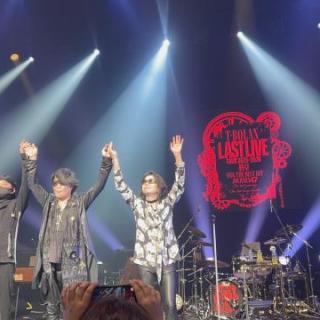 1月24日(土)鳥取：エースバック未来中心 大ホール(鳥取県立倉吉未来中心)：雪の中のライブでしたが熱気がすごく最高のライブでした♪前列から2番目ではじめて間近に観れて嬉しかったです☺️💕上野さんの姿に勇気をいただきました！最高のライブをありがとうございました😊💕💕