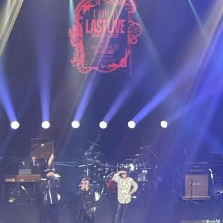 1月31日(土)東京：調布市グリーンホール 大ホール：楽しくて　ずっと飛び跳ねていました。
大好きです
最高の　1日でした
また　会いに行きます