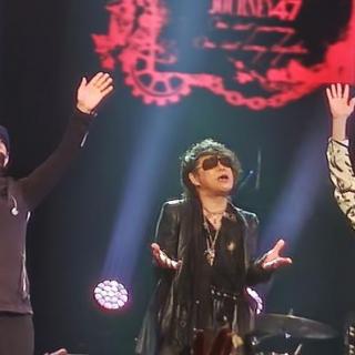 1月31日(土)東京：調布市グリーンホール 大ホール：嵐士さん、東京調布ライブ最高でした
☆☆☆生歌からMCから背景映像から今回も沢山のパッション♪や気付きを頂けて心がHAPPY(๑˃̵ᴗ˂̵)وです
沢山のありがとう！を言葉にして下さってありがとうございます☆
こちらこそ沢山沢山感謝しかありません(৹˃̵﹏˂̵৹)
上野さん🍀五味さんありがとう(ToT)
いついつまでも本当に格好いいライブバンドT-BOLAN最高です(´- `*)
【Heart Of Gold】。嵐士さんのMCを聴きながら当時のファンのみんなと嵐士さんと一緒に歌った始まりはいつだったのかなと、遠い記憶を辿ってみました
🙌嵐士さんが歌っている中、ファンが各々一緒に口ずさんでいた声を嵐士さんが拾ってくれたのは(関東圏では)1992年日本青年館ワンマンライブだったと思います☆一緒に行った姉と同じ共通認識です　そこからずっと一緒の、大切な特別なマイ応援曲です(*´˘`*)
これからもファンのみなさんと大合唱し続けたいです٩(ˊᗜˋ*)و
ツアー真っ只中どうぞご自愛ください🍀応援しています✨