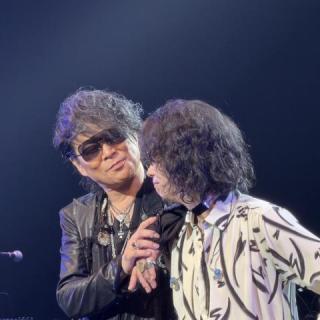 2月28日(土)大分：iichiko総合文化センター グランシアタ：今回、上野さんの体調不良で参加が見送られたのですが、見事お二人でT-BOLANのコンサートを盛り上げてくださり、最高でしたよ。どこか上野さんがいない事に寂しさも感じましたが、嵐士さんの気遣いに会場も温かくなりました！みんなで上野さんにパワー送りたいと思います！