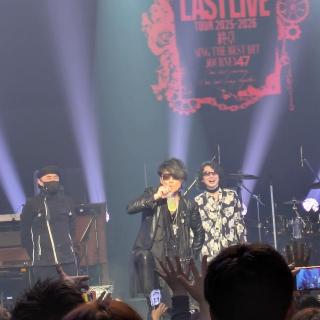 3月21日(土)香川：ハイスタッフホール（観音寺市民会館）：T-BOLANライブに行ってよかった🤗
飲んでる嵐士さん
それを見てる上野さん
笑顔の五味さん
生で見れて得した気分になりました✨