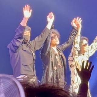 3月14日(土)福岡：福岡市民会館 大ホール：福岡公演に行きました😊
愛のために愛の中で は歌ってる姿が近くで見れて本当に良かったです✨嵐士さんめちゃめちゃカッコ良かった♥️それとBABY BOLANの缶バッジ買ったら、なんと上野さんの直筆サイン入りが出ました‼️