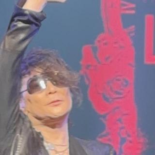 4月4日(土)佐賀：佐賀市文化会館：今夜も生き返りましたー✨
お立ち台に座って歌うラブソング、破壊力がすごすぎましたー💘
一夜一夜がファイナルの言葉どおり、毎回毎回全力で向き合える今がある事に心から感謝しています。
本当に、本当に、ありがとう！！