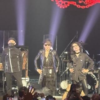 4月18日(土)東京：大田区民ホール アプリコ 大ホール：今回はかなり後方の席からの参加になりました。前からの景色とは違ってペンライトの光や前方席の方々のノリノリの姿が良く見えました。いけちゃんさんが来られていていつもとはまた違った思いのLiveになったのではないでしょうか。ハイタッチは今回もできず…😭でしたが愛のために〜は近くで嵐士さん歌う姿見られてとっても嬉しかったです。
今回もとっても楽しい時間をありがとうございました😊
残り少ないLiveにまだまだ参加予定です。
