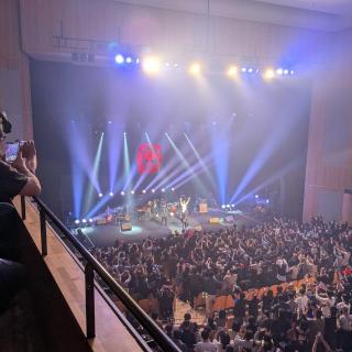 2月23日(月・祝)群馬：太田市民会館：3階席だったので最後に森友さんに触れることは出来ませんでしたが、途中涙が止まりませんでした。最高の歌声と選曲をありがとうございました！次は渋川公演、そして武道館、T-BOLANと共に最後まで燃え尽きます。