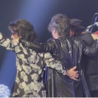 5月15日(金)東京：たましんRISURUホール：今日も本当にサイッコウ❣️❣️にかっこいいライブでした！！またまた素敵なレア曲を聴かせていただいた上に😍愛のために愛の中での練り歩きでは、嵐士さんのお背中を拝ませていただきました。本当にかっこよくて、もう溶けて溶けて倒れそうでした🫠🫠✨✨✨心からありがとうございました💐🙇‍♀️
