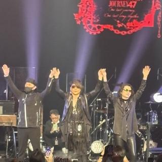 5月15日(金)東京：たましんRISURUホール：嵐士さんが復活してからの初のLiveでした。会場の熱量は今回もはんぱなかったです。
もう何回も足を運んでいますが…やっぱり楽しい時間でありお兄様達のカッコよさはハンパないです💗会場からの声援もドンドン大きくなってる気がします☺️五味さんとのセッションでアンコールでもう一曲あったのは嬉しかったです。少し嵐士さんが痩せてみえたのが心配ですが…体調と上手く付き合ってこの先のLiveが続いていける様に祈っております。仲間を思いやる気持ちが全開のLiveに後何回か参戦します。武道館に向けて気持ちを上げて行きますね♪