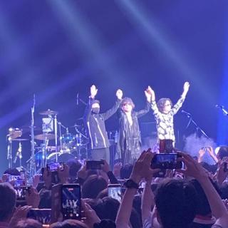 7月19日(日)三重：シンフォニアテクノロジー響ホール伊勢：TBS音楽番組出演後の三重伊勢ライブに参戦♪愛爆が流れてきた瞬間から外の暑さに負けないくらいの熱気に包まれました。恒例となったバラードアンコールは♪8番目の虹色。嵐士さんのセクシーな歌声と五味さんの奏でるギターからは夏の夜に相応しい音色が心地良くて2人共、格好良い🥰嵐士さんから両手を広げて何度もありがとうをもらいましたが、こちらこそこんなに感動するライブ、音楽を届けてくれてありがとうございます‼️感謝しきれない想いでいっぱいです🥹

