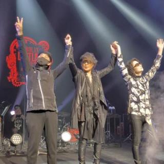 6月30日(火)和歌山：和歌山城ホール：珍しく五味さんと何度か目が合った！と錯覚できる距離で嬉しかった。
でもピックは私の近くの人にほぼ手渡し？されてて羨ましかったなぁ…ハイタッチも出来なかったけど、こんな近くでパフォーマンス見られて最高でした！