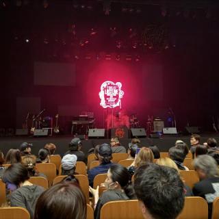6月13日(土)神奈川：厚木市文化会館：私の参加したライブで過去一に熱かったです🔥まるで武道館のリハーサルなのかと勘違いするほどの盛り上がり⤴️⤴️私は武道館前はこれが最後だったので、とても記憶に残りました😌ハイタッチもできて大満足です、本当にありがとう‼️次回は武道館で待ってるぜ👊