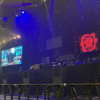 8月10日(月)東京：日本武道館：T-BOLANへの最大限の愛と感謝を伝えに会いに行った日本武道館。

嵐士さんがこの日、みんなに伝えたかったことが「ありがとう」なのだと言ってくれた時、ステージの向こう側と客席のこちら側は同じ景色を見て、同じ想いを届けにこの日を迎えたんだなぁ✨✨と本当に嬉しく思いました。本当に本当にありがとうございます💖

嵐士さんの夢が叶って近藤房之助さんと一緒に歌った曲は涙溢れました。
ファンクラブ会報に載ってた懐かしい写真がいっぱい映し出された時も全部が愛おしくて涙。。

だけど終わりじゃない。ずっと一緒だと言ってくれてありがとう。大きな大きな「また会おうぜ！」いただきました✨😊2028年7月10日新しい約束の日。

色々とあり過ぎてちょっと感情迷子になってるけど…T-BOLAN武道館公演本当に素晴らしい景色をありがとうございました💖