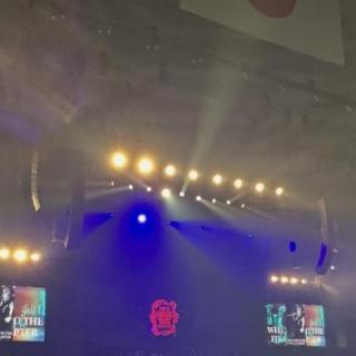 8月10日(月)東京：日本武道館：T-BOLANでの初武道館LIVE、開催おめでとうございます！私も初武道館でした。T-BOLANのLIVEもこれで見納めかと思うと淋しく思えましたが、最後だから笑顔で楽しんで終わる事にしました😊会場内を見渡すと、ペンライトがとてもキレイで、ずーっと見ていたいと思いました✨アリーナ中央のステージ近くの席だった私は、そのステージで嵐士さんが歌ってくれた時、私と目が合った様な気がしてとても幸せでした🥰  2028.7.10♯T-BOLANとっても楽しみにしています♪