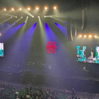 8月10日(月)東京：日本武道館：T-BOLANの皆様、お疲れ様でした。そしてありがとう!
武道館は他のアーティストで来たこともありましたが、今まで来た武道館の空間、感覚て違った気がします。今でも自分があそこにいたのかなとさえ思います。
２０２８年どのような形でお会い出来るのか分かりませんが、ひとまず嵐士さんの9月のソロやこれからのことを楽しみにしています。
正直まだロスにさえなる感覚が、実感としてありません。今回２階スタンド席だったので同じステージでなくとも次こそは！！とあきらめずしぶとく、ながーく、T-BOLAN.嵐士さんを大好きでいます。これからもよろしくお願いします。
