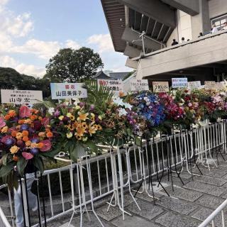 8月10日(月)東京：日本武道館：たくさんのお花も届いてて、T-BOLANのすごさと愛されていたバンドなんだと全国のファンが思ったと思います！またみんなで、武道館で逢いましょう！