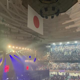 8月10日(月)東京：日本武道館：元々曲は大好きでしたが、ライブはどっちでもいいかなと思っていました。。すみません…。今回妻に絶対行くべきと半ば無理矢理行きました笑
嵐士さんの魅力、パワーに気持ち持っていかれました。
妻共々ファンクラブに入りましたー！
妻は熱狂的で元からファンクラブ入ってましたが^_^
これからの更なるご活躍をお祈りいたします。