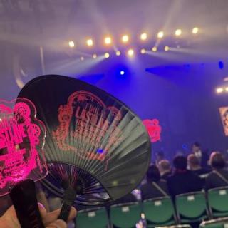 8月10日(月)東京：日本武道館：T-BOLANの皆さんへ。
2026年8月10日、日本武道館。
これまでの人生の中で、嬉しい時も、辛い時も、立ち止まりそうになった時も、いつもT-BOLANの歌がそばにありました。
何度も聴いた曲なのに、何年経っても心に響き、背中を押してくれる。
だから、8月10日がT-BOLANにとって「LAST LIVE」だったとしても、私の中のT-BOLANは、あの日で終わってはいません。
そして最後の武道館を、同じ空間で、同じ時間を過ごし、T-BOLANの歌を聴くことができたこと。
私にとっても、かけがえのない最高の一夜でした。
最高の武道館を、
そして、これまでたくさんの素晴らしい音楽を届けてくれて、
本当に、本当にありがとうございました。
T-BOLAN最高〜！！
2年後「また会おうぜ」待ってます！